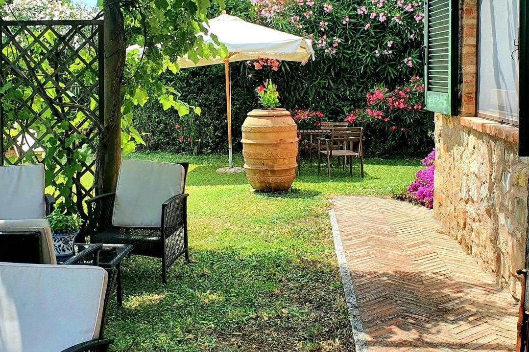 Photo of Others in Magliano in Toscana