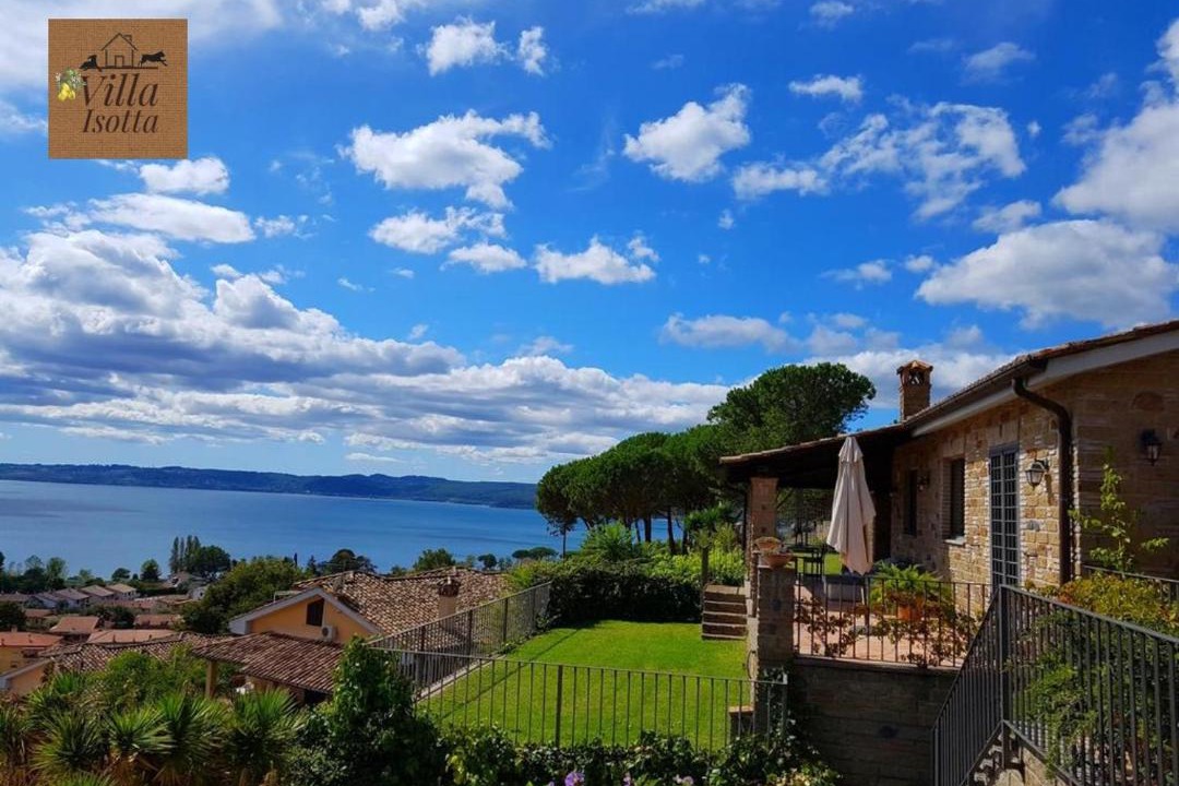 Photo of Others in Lake Bracciano