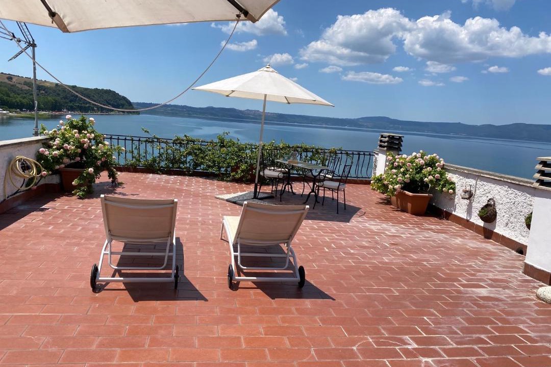Photo of Patio Balcony in Lake Bracciano