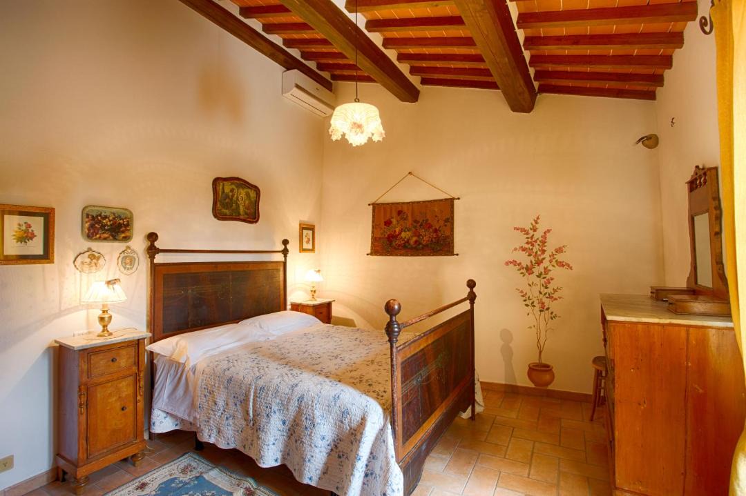 Photo of Bedroom in Cortona