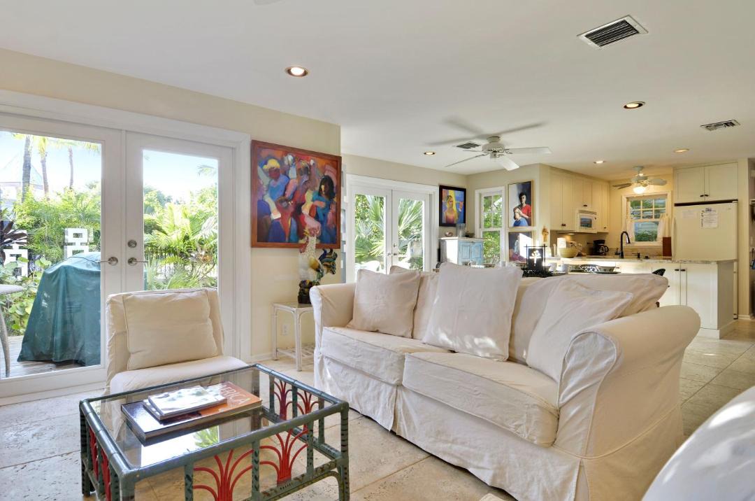 Photo of Livingroom in Bahama Village