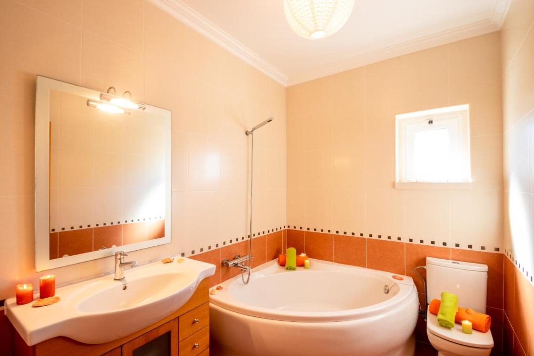 Photo of Bathroom in Correeira