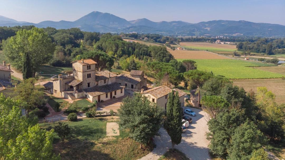 Photo of Others in Montone