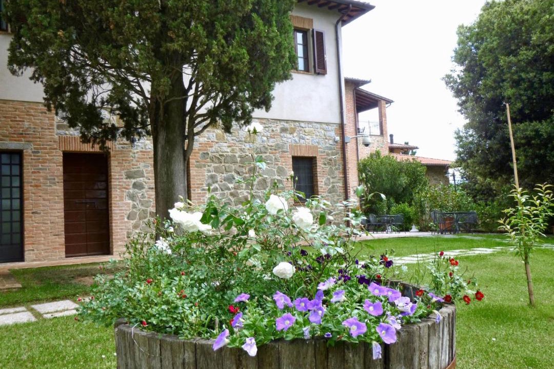 Photo of Buildings in Popoltaio-Schiacciato
