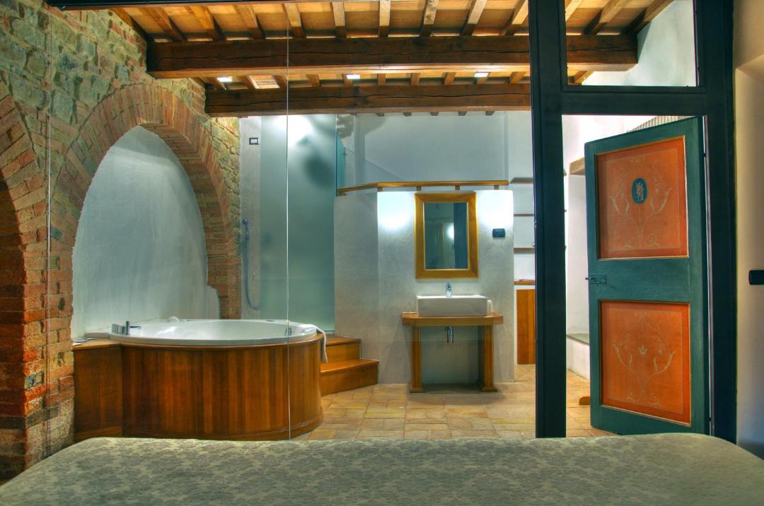 Photo of Bathroom in Monteluiano