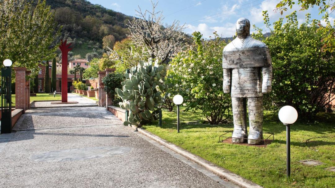 Photo of Others in Carrara