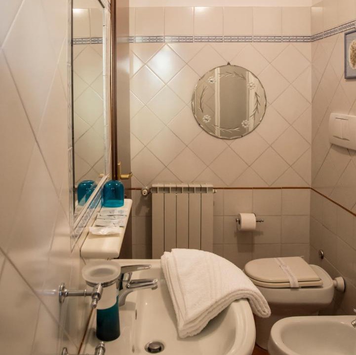 Photo of Bathroom in Cerreto