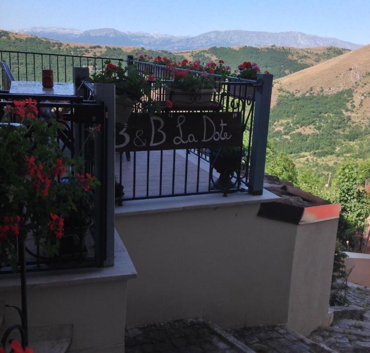 Photo of Patio Balcony in Santo Stefano di Sessanio