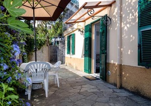 Varazze Apartment