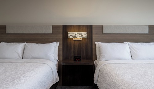 Suite, 2 Queen Beds, Accessible (Communications)