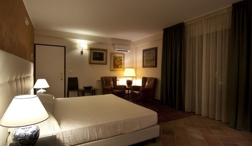 Comfort Triple Room
