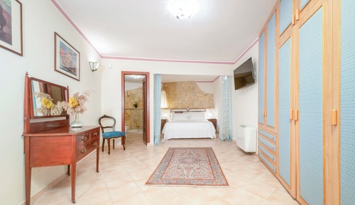 Double Room, Annex Building