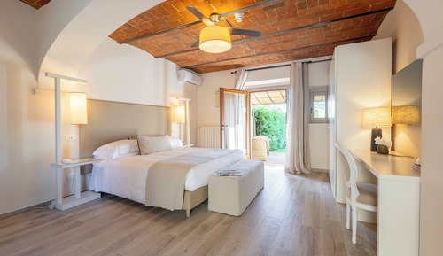 Standard Double Room, Patio