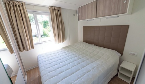 Deluxe Mobile Home