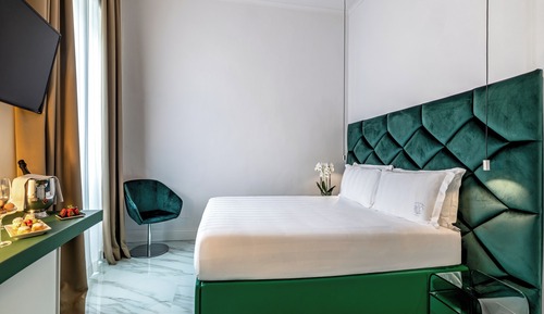 Classic Double Room Single Use, City View (Francese)