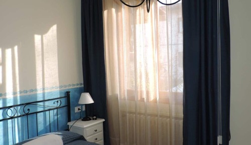 Deluxe Single Room, Smoking