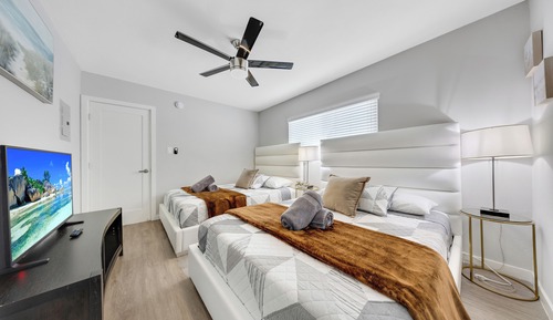 Deluxe Apartment