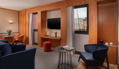 Family Room, Balcony