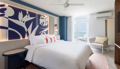 Suite, 1 King Bed with Sofa bed, Balcony, Oceanfront