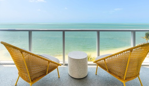 Suite, 1 Double Bed, Balcony, Oceanfront