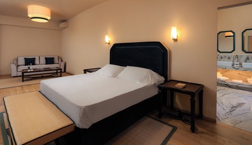 Comfort Suite, Hill View