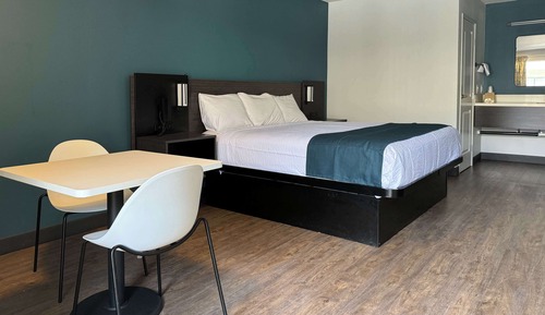 Standard Room, 1 King Bed, Non Smoking, Refrigerator & Microwave