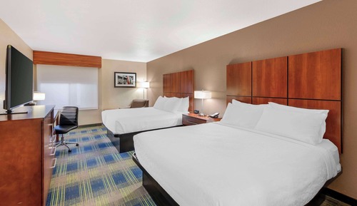 Standard Room, 2 Queen Beds, Non Smoking, Microwave