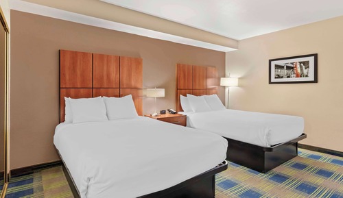 Standard Room, 2 Queen Beds, Non Smoking, Refrigerator & Microwave (Oversized Room)