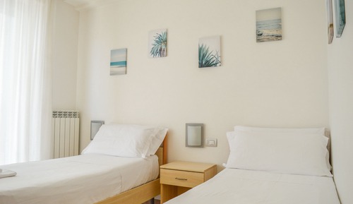 Exclusive Apartment, 2 Bedrooms, Sea View, Oceanfront