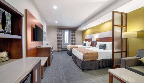 Suite, 2 Queen Beds, Non Smoking, Refrigerator & Microwave (with Sofabed)