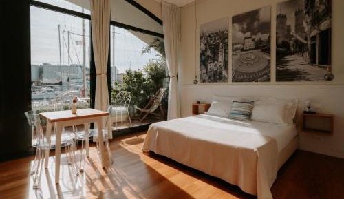 Double Room with Balcony and Sea View