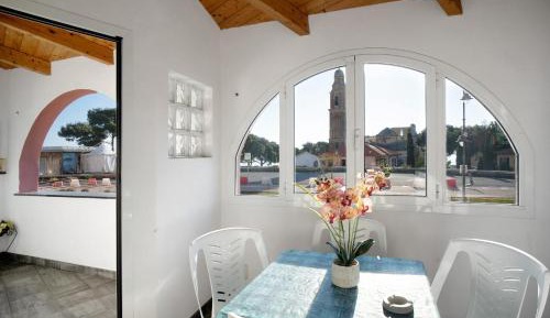 Two-Bedroom Deluxe Apartment with Ocean View