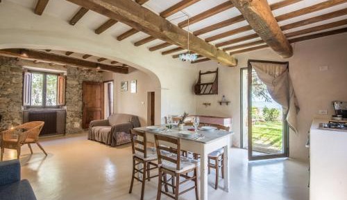 Two-Bedroom Deluxe Apartment with Garden View