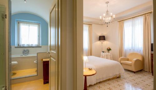 Deluxe Double or Twin Room