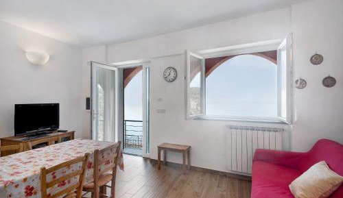 Superior One-Bedroom Apartment with Balcony