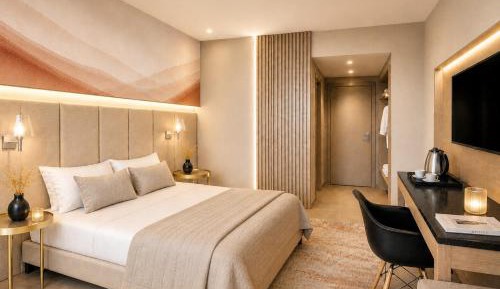 Deluxe Double or Twin Room with Pool View
