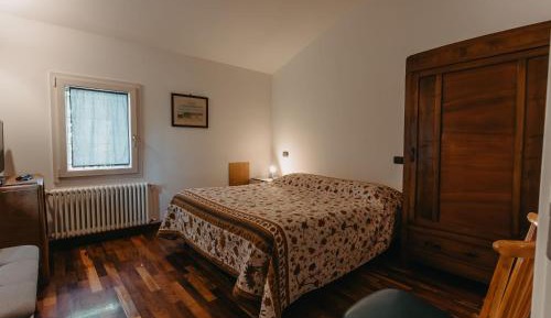 Double Room with Private External Bathroom