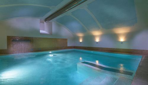 Junior Suite with Spa Access
