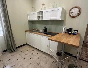 King Studio with Sofa Bed