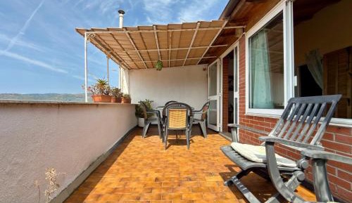 Three-Bedroom Apartment with Balcony