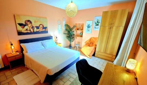 Two-Bedroom Deluxe Apartment with Balcony