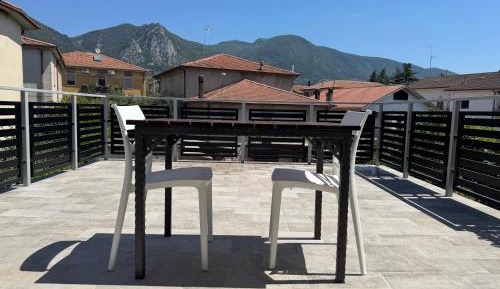 One-Bedroom Apartment with Balcony and Mountain View  