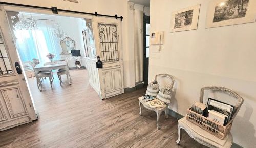Two-Bedroom Deluxe Apartment with Balcony