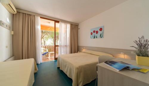 Triple Room with Balcony