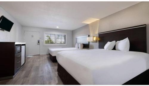 Queen Room with Two Queen Beds