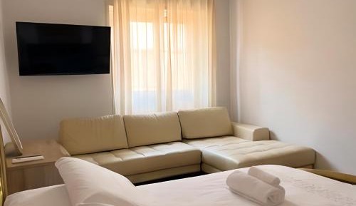 Double Room with Shared Bathroom
