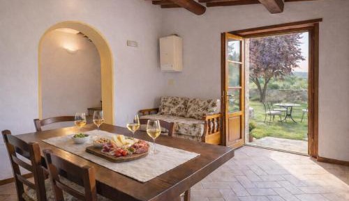 Two-Bedroom Deluxe Apartment with Garden View