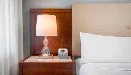 King Room - Hearing Accessible/Non-Smoking 
