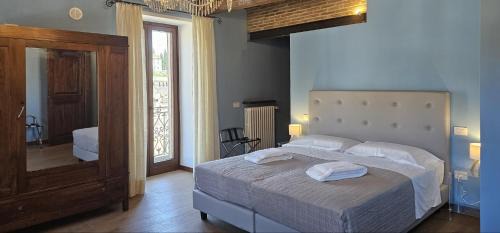 King Room with Balcony