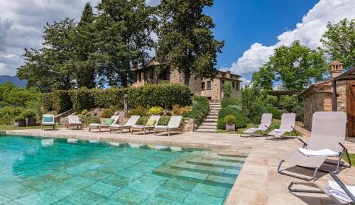 Six-Bedroom Villa 